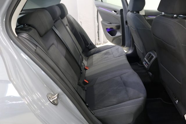 VOLKSWAGEN Golf usata, con ESP