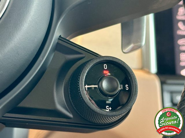 PORSCHE Macan usata, con Touch screen
