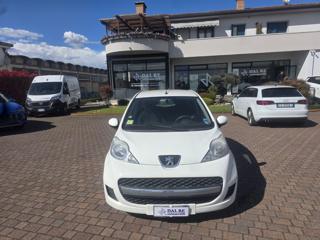 PEUGEOT 107 usata, con Airbag
