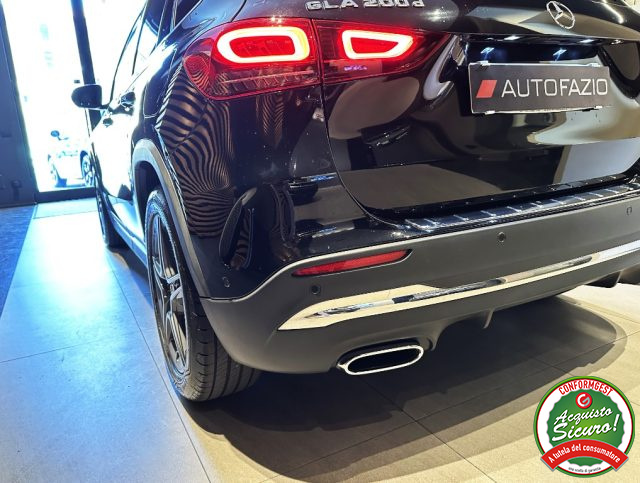 MERCEDES-BENZ GLA 200 usata, con Cronologia tagliandi