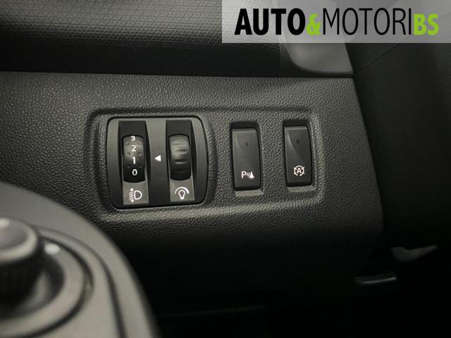 RENAULT Clio usata, con Touch screen