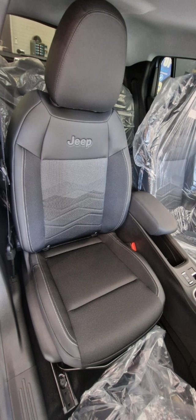 JEEP Avenger usata, con Cerchi in lega