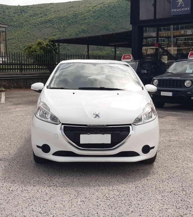 PEUGEOT 208 usata, con Airbag