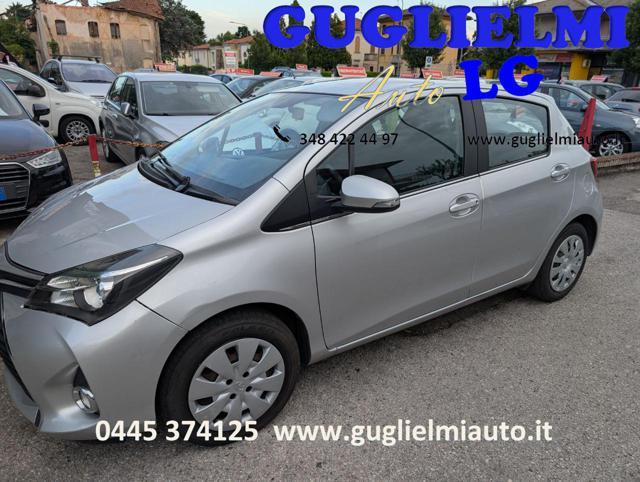 TOYOTA Yaris usata, con Autoradio