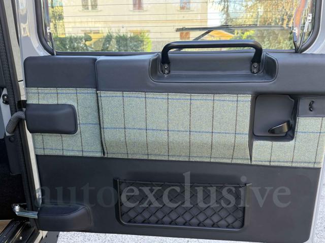 LAND ROVER Defender usata 17