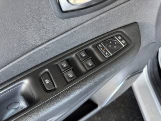 RENAULT Captur usata 28