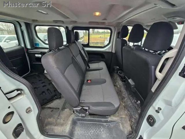 RENAULT Trafic usata, con Bracciolo