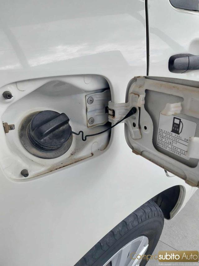 DAIHATSU Terios usata 18