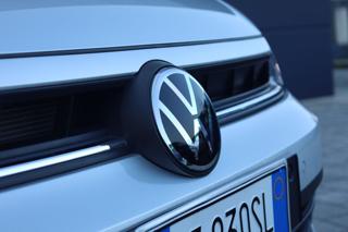 VOLKSWAGEN Polo usata, con Hill holder