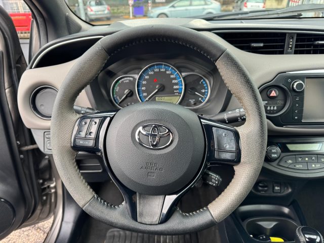 TOYOTA Yaris usata, con Controllo automatico clima