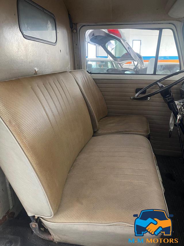 VOLKSWAGEN T2 usata 8