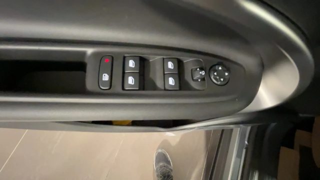 JEEP Avenger usata, con Sensori di parcheggio posteriori