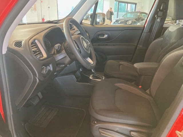 JEEP Renegade usata, con USB