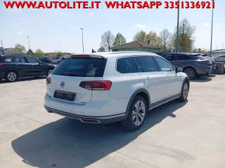 VOLKSWAGEN Passat Alltrack usata, con Airbag