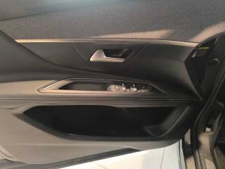 PEUGEOT 3008 usata, con Servosterzo