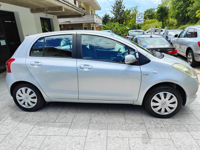 TOYOTA Yaris usata, con Boardcomputer
