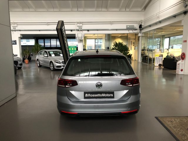 VOLKSWAGEN Passat Variant usata, con Alzacristalli elettrici