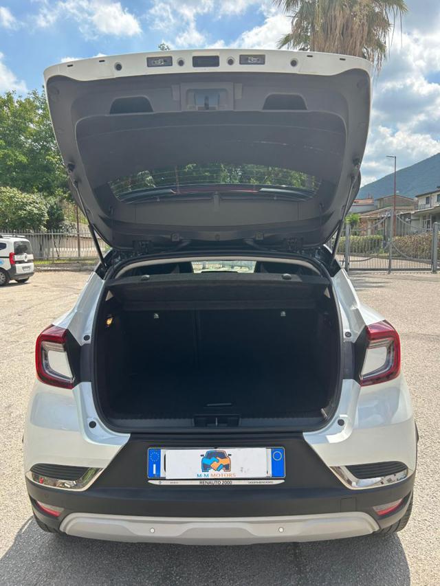 RENAULT Captur usata, con Sedile posteriore sdoppiato
