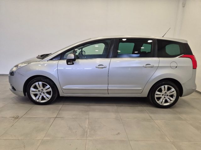 PEUGEOT 5008 usata, con Airbag laterali