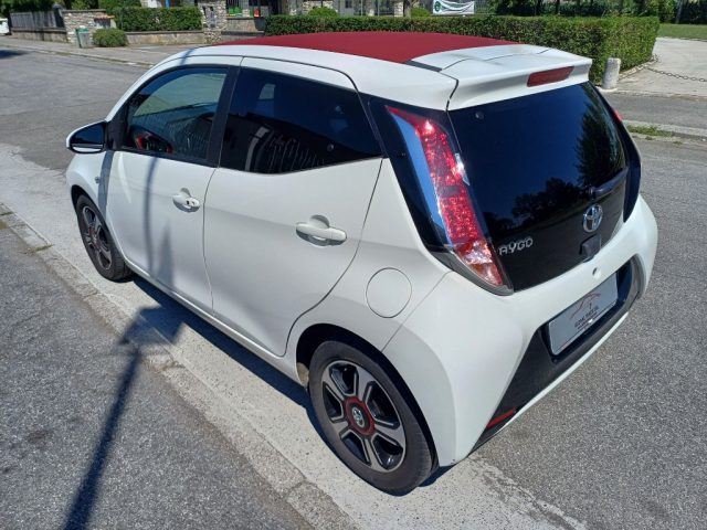 TOYOTA Aygo usata, con Autoradio