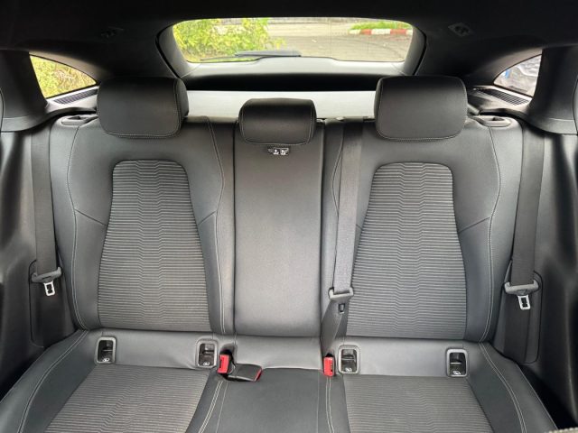 MERCEDES-BENZ CLA 180 usata, con Sedili riscaldati
