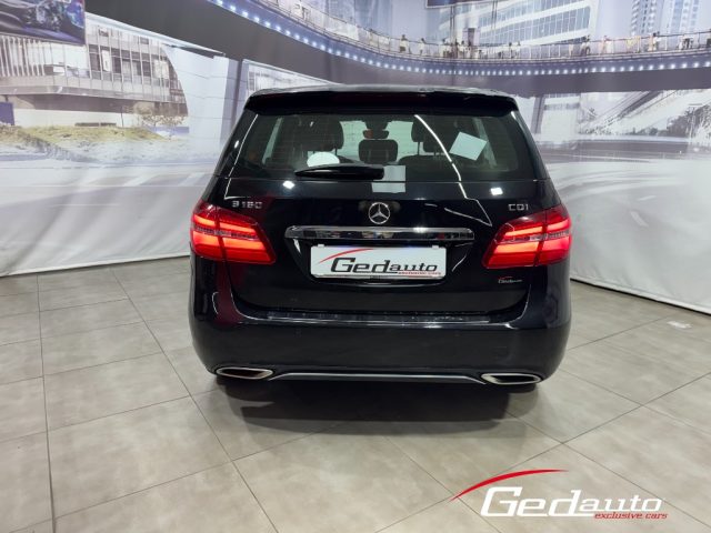 MERCEDES-BENZ B 180 usata, con Alzacristalli elettrici