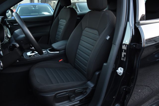 ALFA ROMEO Stelvio usata, con Autoradio