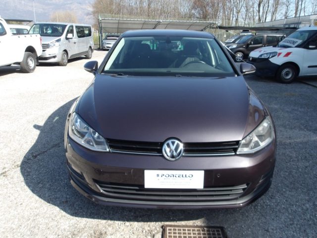 VOLKSWAGEN Golf usata, con Autoradio