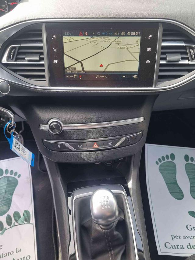 PEUGEOT 308 usata, con Sedile posteriore sdoppiato