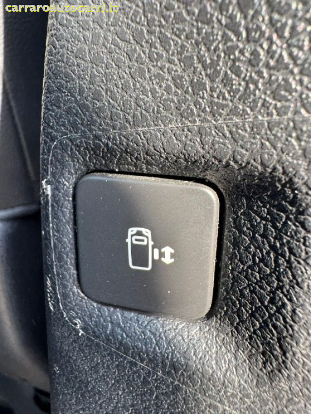 PEUGEOT Traveller usata, con Controllo trazione