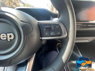 JEEP Avenger usata, con USB
