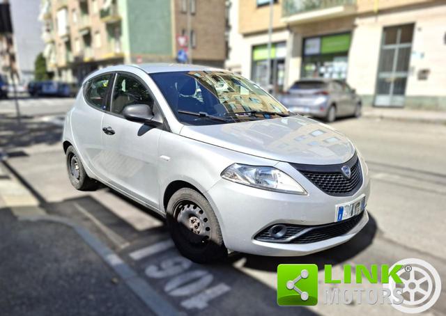 LANCIA Ypsilon usata, con Servosterzo