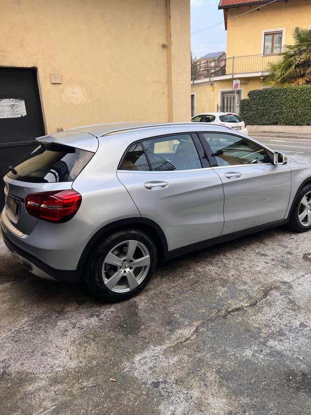 MERCEDES-BENZ GLA 180 usata, con Controllo trazione