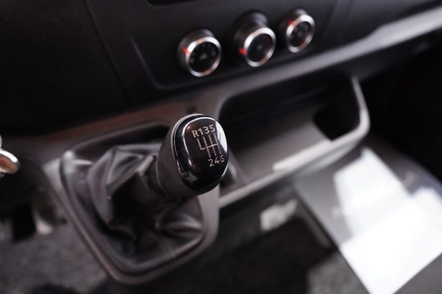 RENAULT Master usata, con Bracciolo