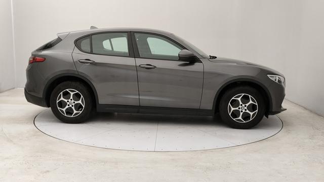 ALFA ROMEO Stelvio usata, con Autoradio