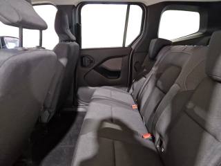 RENAULT Kangoo usata, con Bracciolo