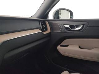 VOLVO XC60 usata, con Sistema di navigazione