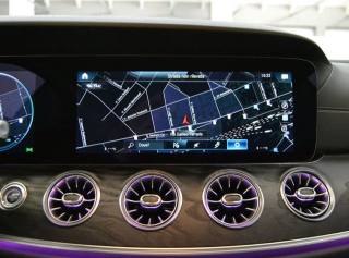 MERCEDES-BENZ E 200 usata, con Chiusura centralizzata
