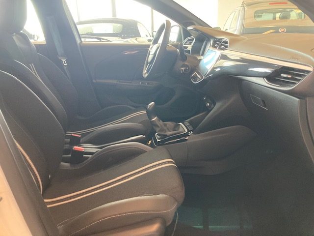 OPEL Corsa usata, con ESP