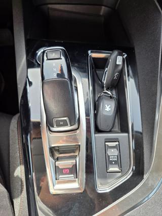 PEUGEOT 3008 usata, con Park Distance Control