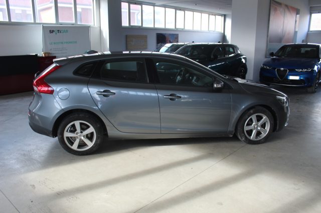 VOLVO V40 usata, con Autoradio