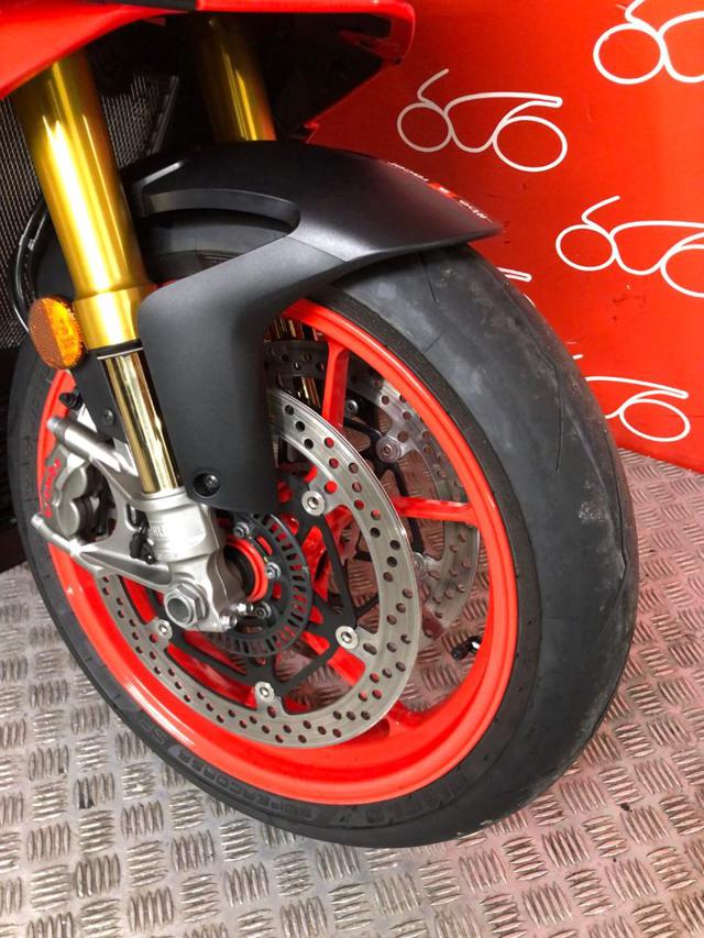 APRILIA TUONO V4 1100 usata 4