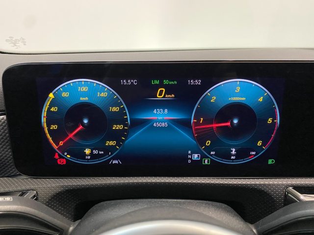 MERCEDES-BENZ A 180 usata, con Cerchi in lega