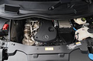 MERCEDES-BENZ V 300 usata, con Luce d