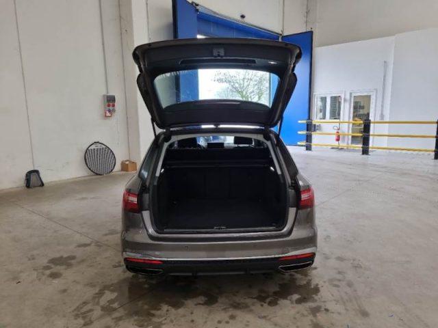 AUDI A4 usata, con Autoradio