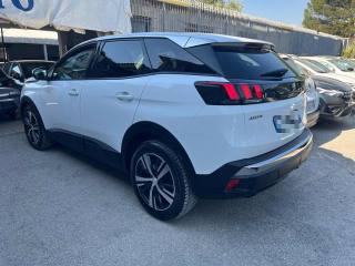 PEUGEOT 3008 usata, con Airbag