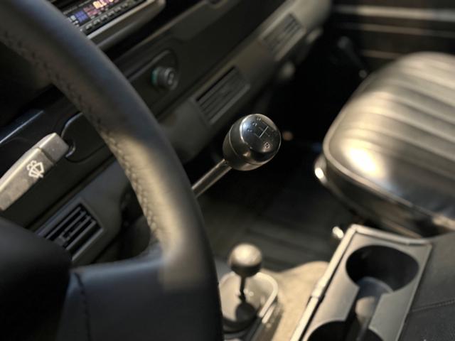 LAND ROVER Defender usata 9