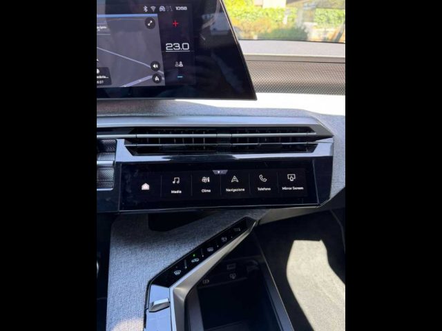 PEUGEOT 3008 usata, con Sedile posteriore sdoppiato