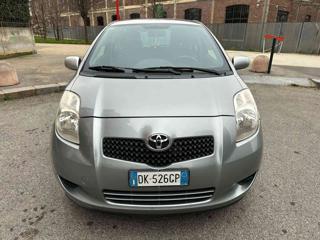 TOYOTA Yaris usata, con Airbag