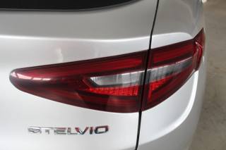 ALFA ROMEO Stelvio usata, con Sistema di navigazione